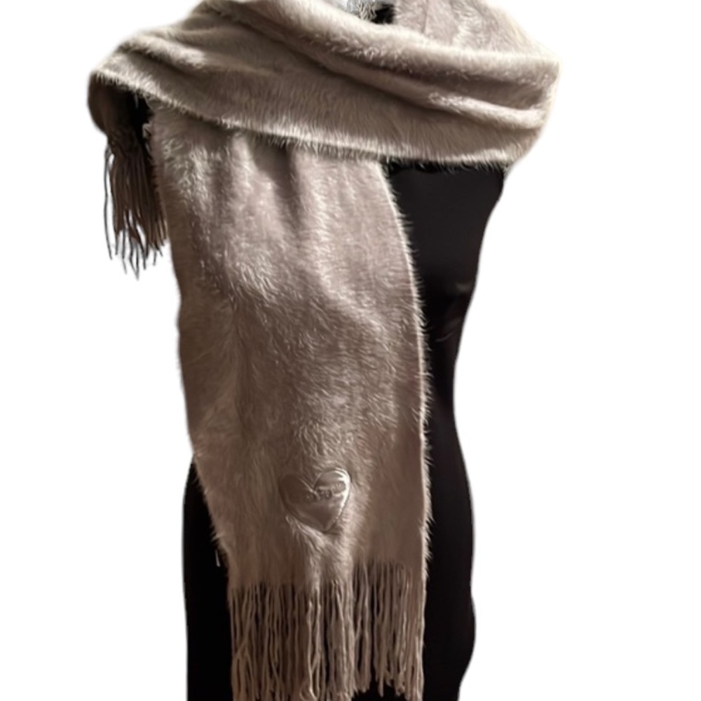Bebe gray / silver super soft knit fringe scarf silver BeBe patch mohair look*🆓